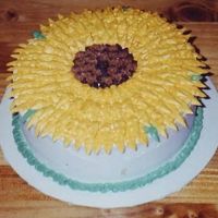 Sun Flower I did this one when my husband was out of town and I was bored. It was a shame there was no one there to eat it. I ended up throwing it...
