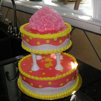 P1010009.jpg Made for Moms B-day made with bc and gumpaste flowers