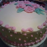 Cake52407.jpg This is the first cake I ever shipped to Chicago from Jersey. I'm sure it didn't look the same once it arrived lol...