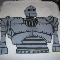 Iron Giant I made this for my son's 5th birthday. He begged for iron giant for months. the first pic i wasn't done with it yet but wanted to...