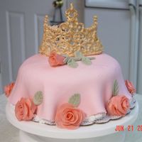 Birthday For Co-Worker My first attempt at MMF. Also first Starburst roses. Nothing original here. Both the tiara and flared MMF inspired by wonderful decorators...