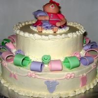 021.jpg buttercream with fondant accents and baby