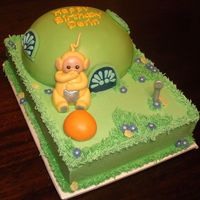 Teletubby Buttercream with mmf dome and teletubby. I did add some red flowers, after this photo was taken.