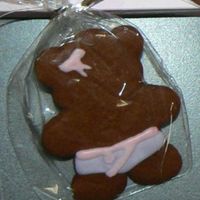 Baby Shower Cookies I made these baby girl bears as party favors for a friend's baby shower. They are chocolate rolled sugar cookies with antonia's...
