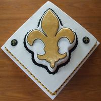 Fleur De Lis This was a groom's cake - they just wanted New Orleans Saints colors. I used the pantastic plastic fleur de lis pan and an 12"...