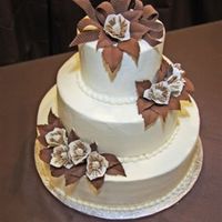 Magnolia Cake This is a reposting of a cake I already have in my photos. This picture shows the detail much better than the original picture I posted....