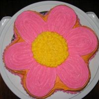 Daisy Birthday Cake For my co-workers birthday. She loves daisies and bright colours!