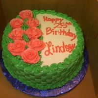 Roses I basketweaved the side and toped with roses. I really liked how the colors worked together on this one.