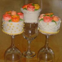 Resized.jpg Made a dozen of these mini cakes to practice my decorating and piping skillsbut I only ended up with three because they kept disappearing,...