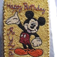 Mickey Mouse Cake Mickey mouse done using #3 and #16 star tip.