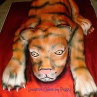 Tiger_Copy.jpg 3-D tiger...all buttercream & Fondant, airbrushed.
