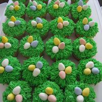 Easter Cupcakes fun cupcakes for my daughter's class :)