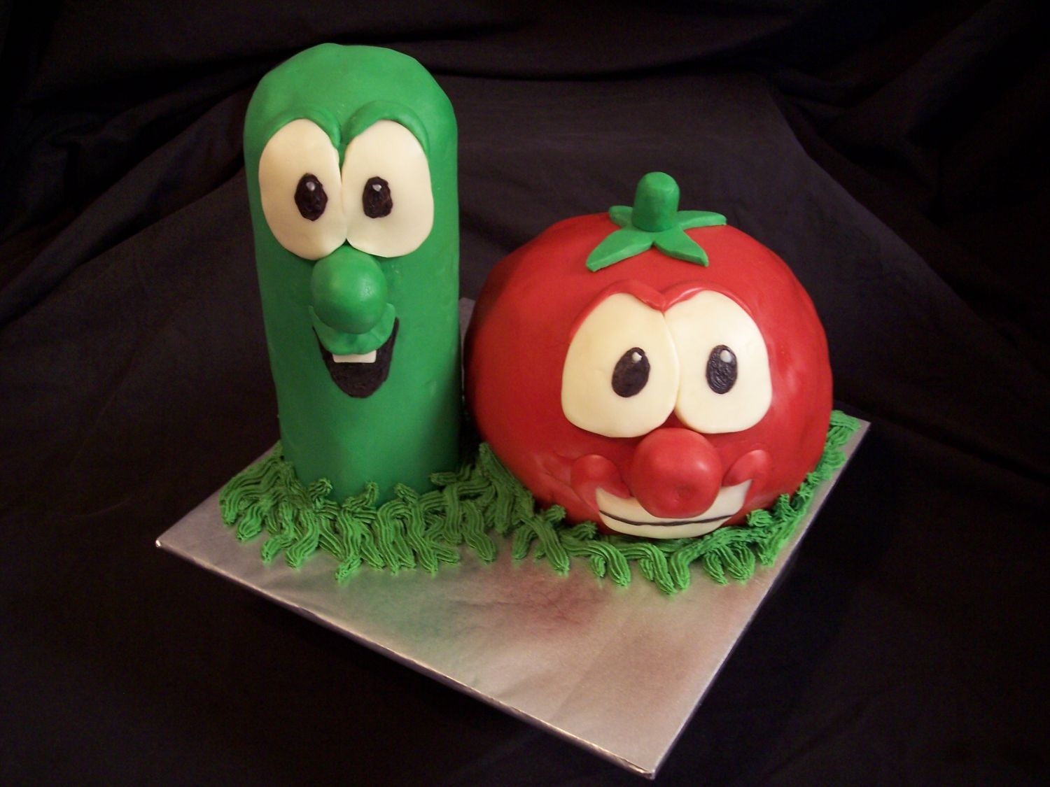 Veggie Tales Bob And Larry This cake was for a childs birthday party. Larry and Bob are both made of white cake with fruit/whip filling and modeling chocolate...