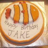 Here Fishy, Fishy! This fish cake was lots of fun to do for a 3rd b-day for a kid who loves Nemo.