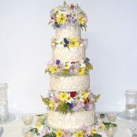 25Th Wedding Anniversary This was my very first wedding cake that I have done. It was alot of fun, but very time consuming.