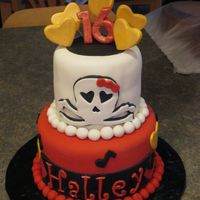 Girly Skull All fondant, for 16 year old's birthday. They provided the picture so I dont know who to credit for the idea. This was a fun cake