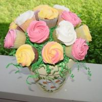Mother's Day Bouquet Here is one more of the cupcake bouquets I made. Again Thanks Cambo!