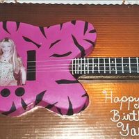 Hannah Montana OK THIS ONE AGAIN WAS FOR MY GOD-DAUGHTER BUT THIS ONE WAS FOR HER ACTUAL B-DAY. SHE SAYS THAT I ROCK AND THAT I'M THE BEST!