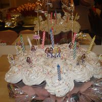 Cupcake Bouquet, Bratz chocolate cupcake bouquet... bratz is the theme of the party