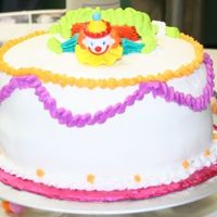 Standard Class One Clown Cake I am finally uploading some pictures. This one was one of the first cakes they show you how to pipe. This one was done Feb or march 2006 I...