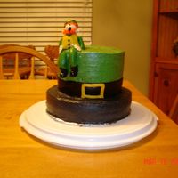 St. Pattys Day O.k let me start off by saying Im still an amateur at cake decorating. So a lot of my ideas come from the wonderful people on this web site...