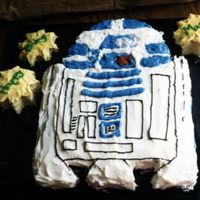 R2D2 Birthday Cake Done without a template