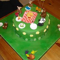 Teddy's Picnic Chocolate and strawberry layered cake. All made out of mexican paste and flower paste - including tiny knife en bees (on wires). I miss my...
