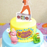Yo Gabba Gabba Cake This is inspired by the children's show "Yo Gabba Gabba", the characters are actually plastic (I hate doing it but what the...