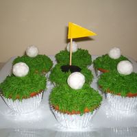 Golf Cupcakes .....and here are a few cupcakes that went with the golf cart.....