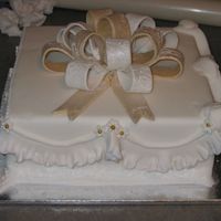 Klara Johnson Cake Class This is a dummy cake that I did at Klara Johnsons. Every side is different so we could practice different techniques. Her classes are great...