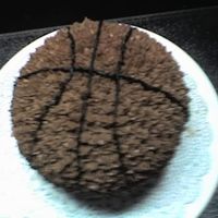 3D Basketball star tipped in buttercream