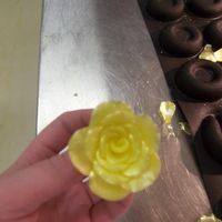 Pulled Sugar Rose i wasnt sure which album to put this in. it is my very first time working with pulled and blown sugar. and my first rose! i made this at...