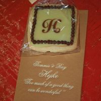Tommie's Wedding Cookies Here's a picture of one of the cookies I did for my sister's wedding. She wanted to do cookies as a party favor so I volunteered...