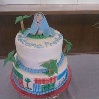 Welcome Preston! Here's the cake that the baby topper went on. I was nervous about this cake because of the "quilting". I cut fondant squares...