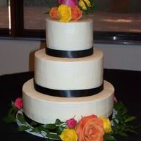 100_2288.jpg Buttercream with fresh flowers.