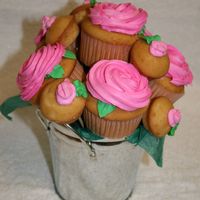 Cupcake Bouquet CC inspired bouquet. White Cake with BC