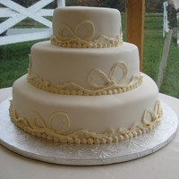 Antique Bow Wedding Cake 