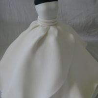 Bridal Gown Bridal gown, all fondant, made for bridal show. Thanks to eveyone for posting pics of their gowns!