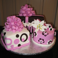 Mini Shoe Box Cake This is a mini version of the big shoe box cake I made.