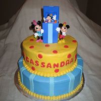 Mickey Mouse Buttercream with MMF accents