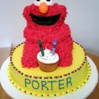 Elmo B-Day Elmo was made from the stand up bear pan. All BC.