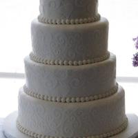 Ashli Wedding Edible image paper run through the Cricut. Gotta love that bug!!!! Easiest wedding cake EVER!!!!