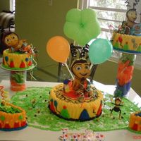 Bee Movie Cake 