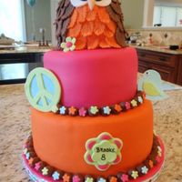 Owl Hippie Chick Birthday Cake Thanks to Skmaestas and Aptarpley for the inspiration! Owl is made of RKT covered in fondant. Gumpaste decoartions, fondant covered....