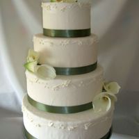 4 Tier; Fondant, Real Flowers 