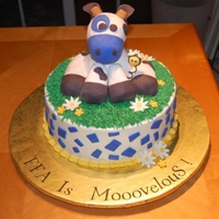 Cow Cake Up For Bids First, Thank you Lambshack for the inspiration for this cake. Mine is much smaller but I think your wow-factor is still there. My neice is...