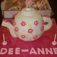 White Tea Pot With Pink Flower White teapot covered with fondant