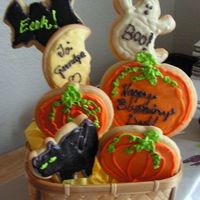 1St Cookie Bouquet I made this for my dad, whose Bday is Nov 1. It's the first thing I've decorated for him since I got started in it again, since...