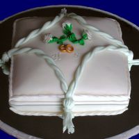 Ring Pillow Weddingcake Netherlands This is my first wedding cake. I made it for my brothers wedding on 06-06-06Its made from spongecake with vanillapuddinbuttercream and...