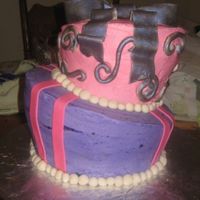 Cake_026.jpg My first attempt at a topsy turvey.